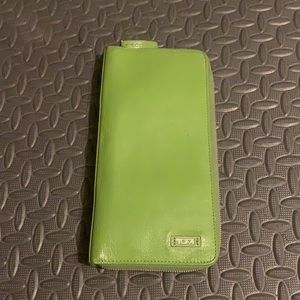 Tumi wallet